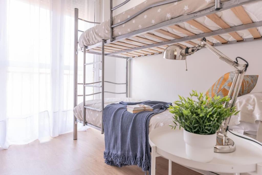 Centrico Y Comodo Apartamento Con Parking Privado Santander Exterior photo